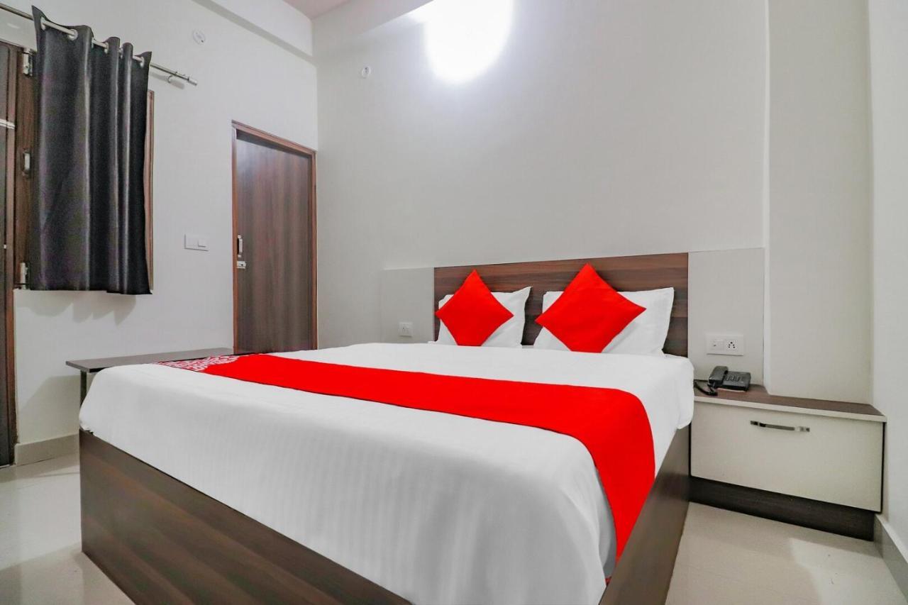 Rajlakshmi Guest House マトゥラー エクステリア 写真